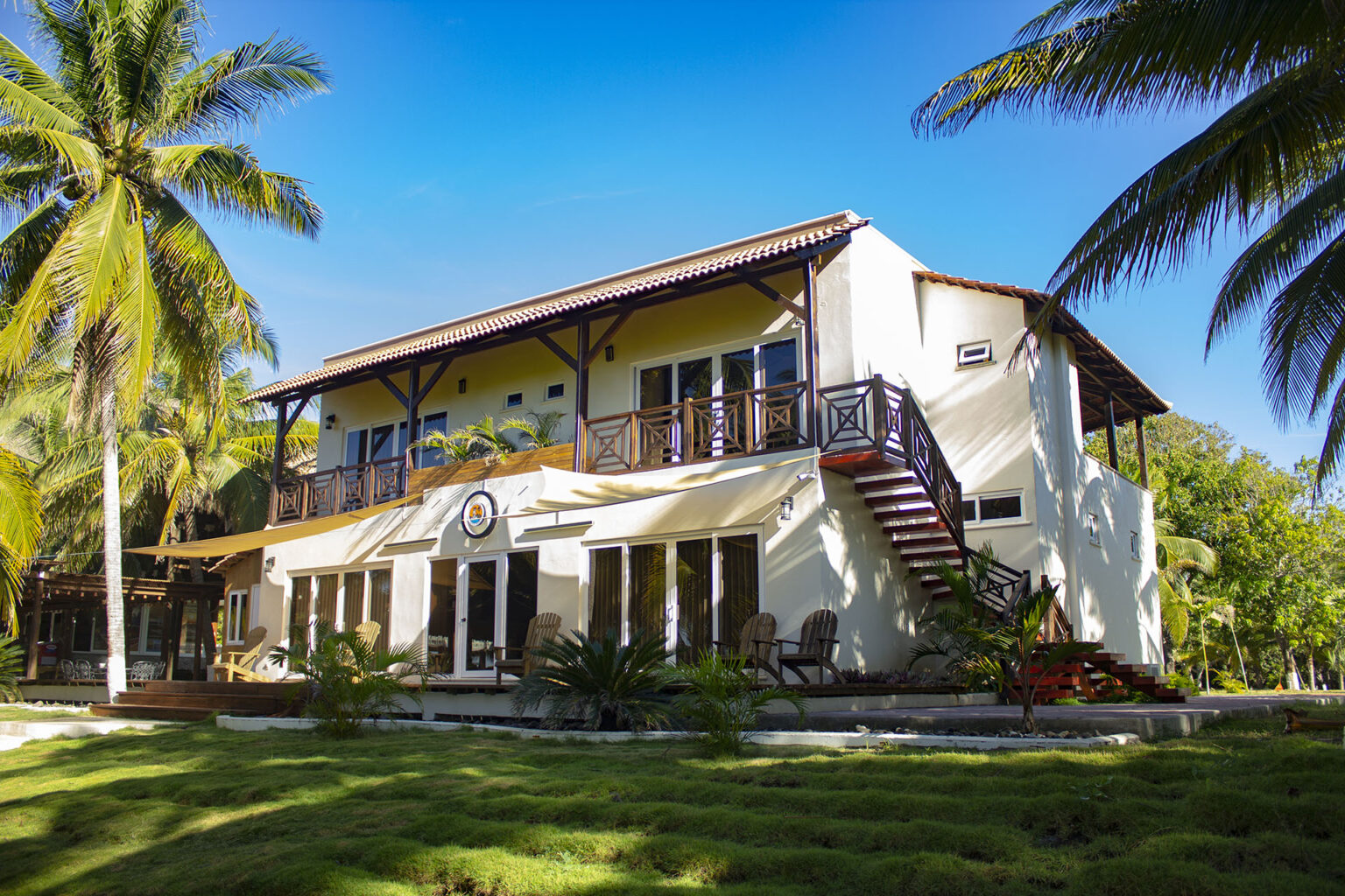 Our Hotel Samaria Beach House